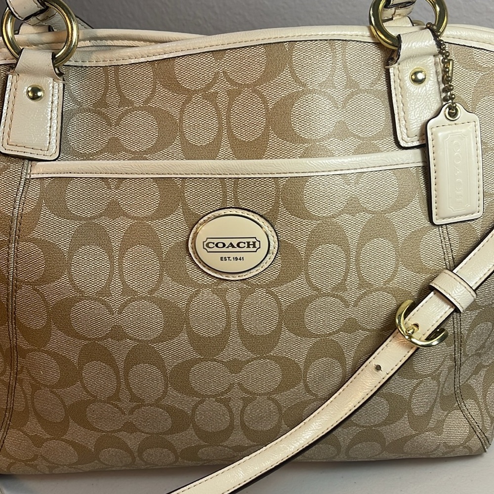 Coach Peyton Signature Pocket Tote & Crossbody Bag – Beige/Khaki F19816 - Picture 13 of 15